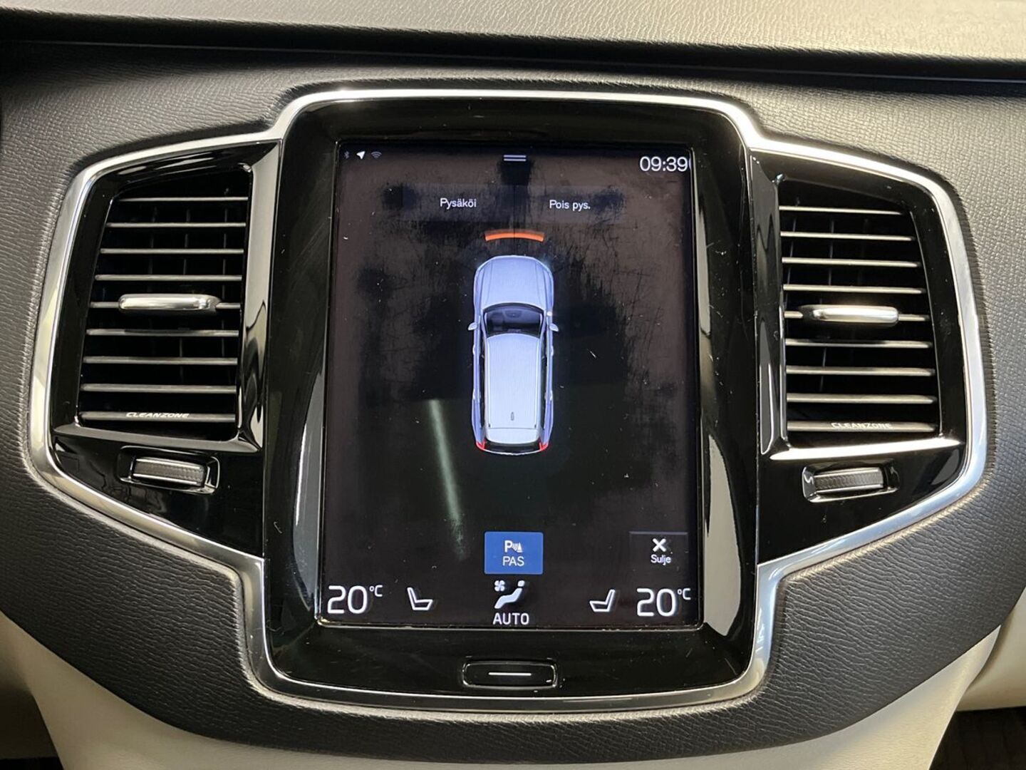 VOLVO XC90 30