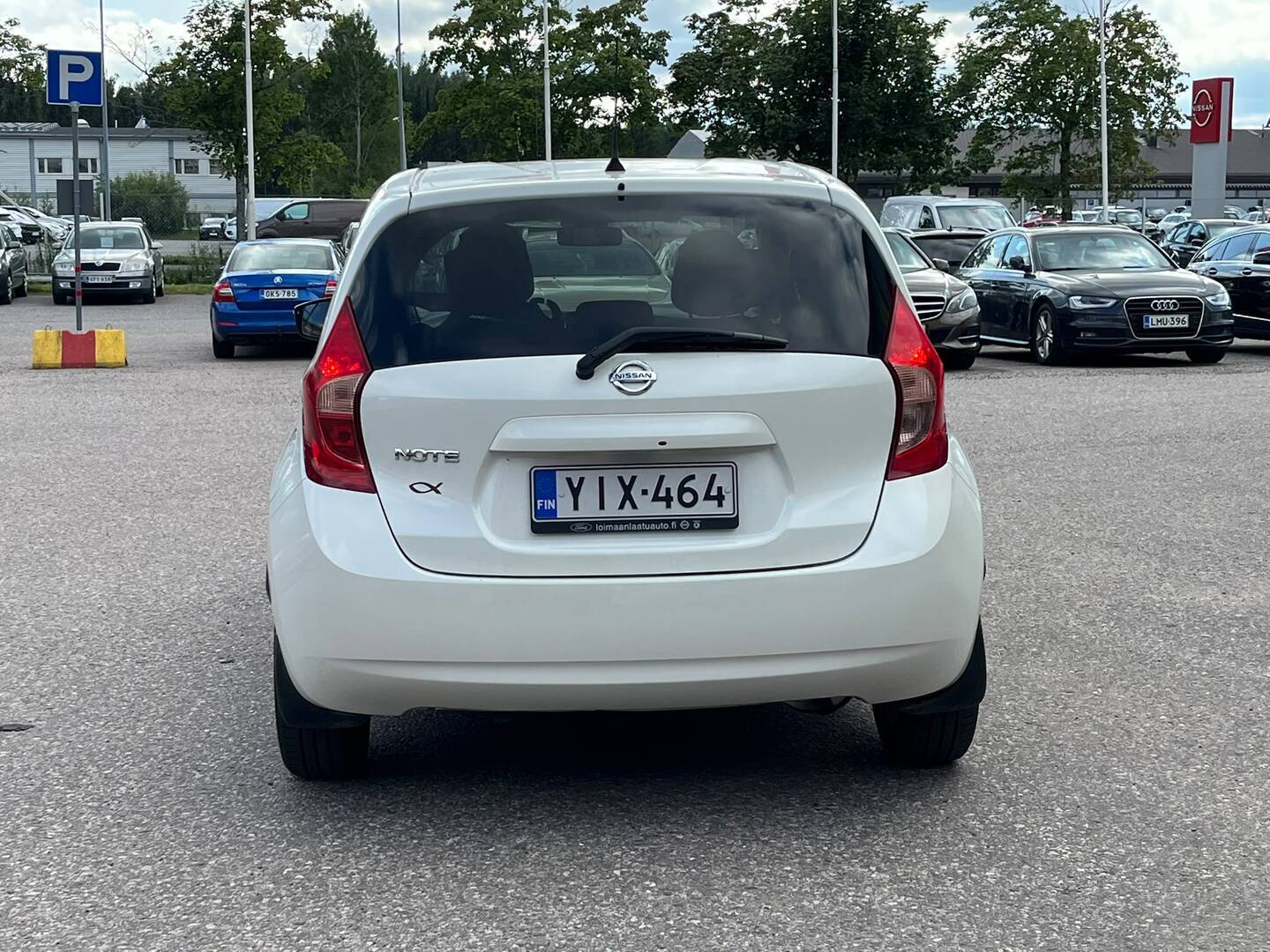 NISSAN Note 2015