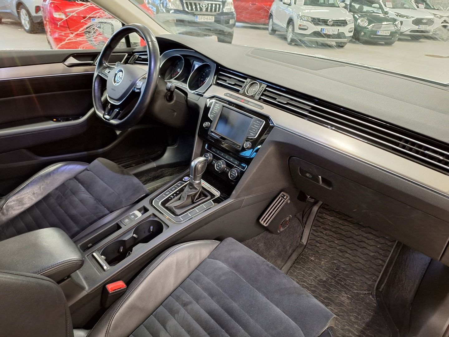 VOLKSWAGEN Passat 2016