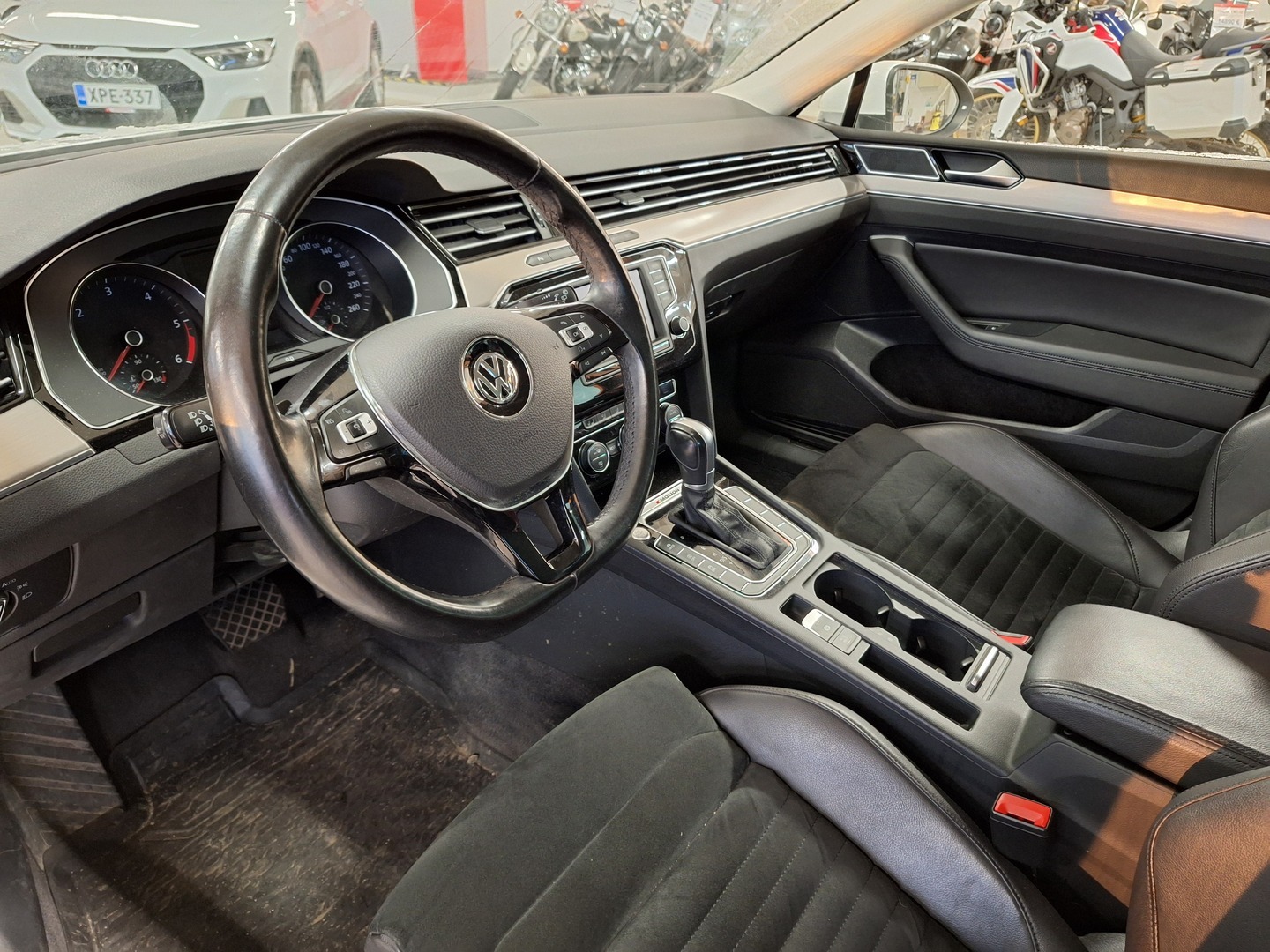 VOLKSWAGEN Passat 2016