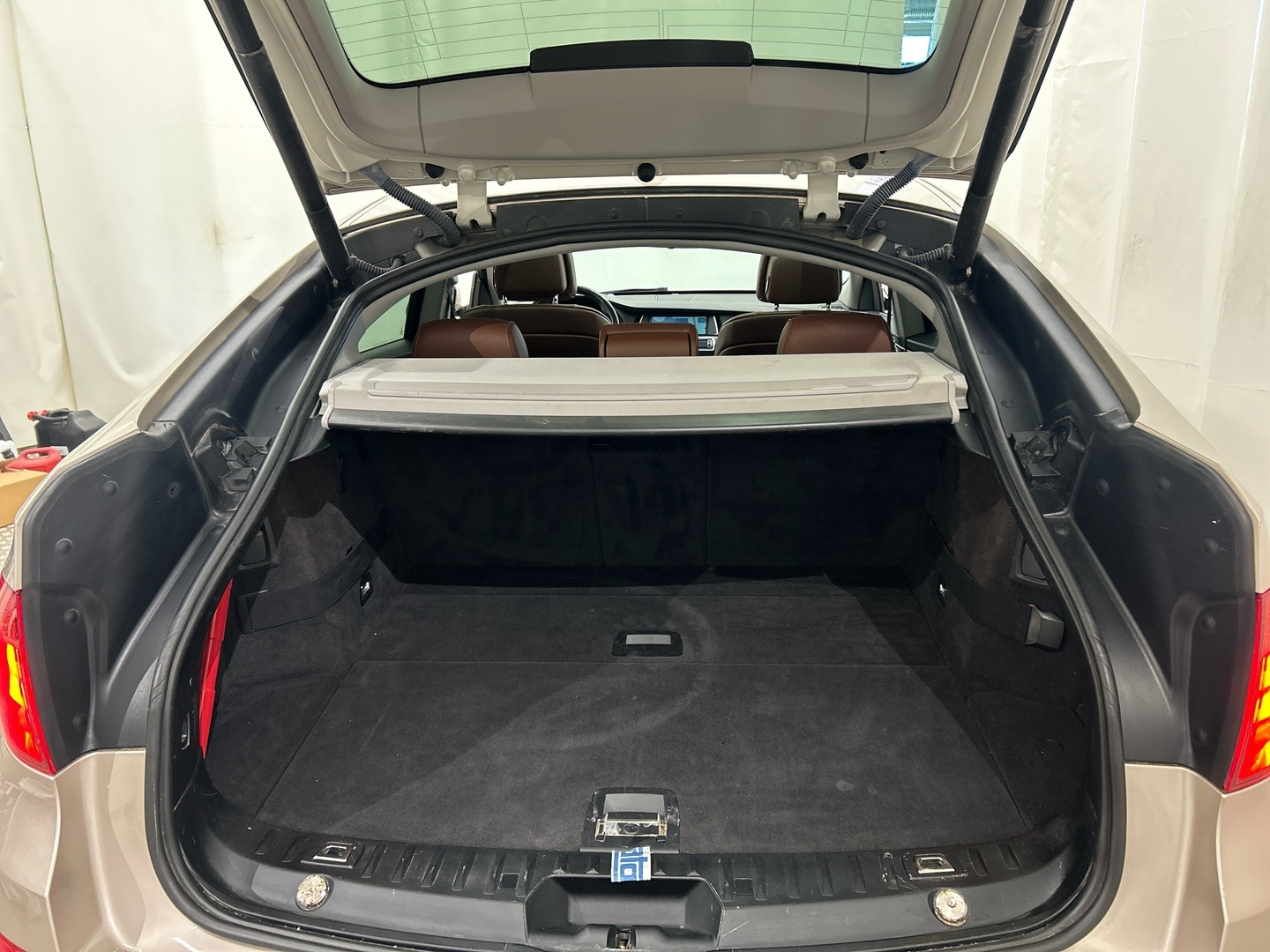 BMW 530 GRAN TURISMO 2011