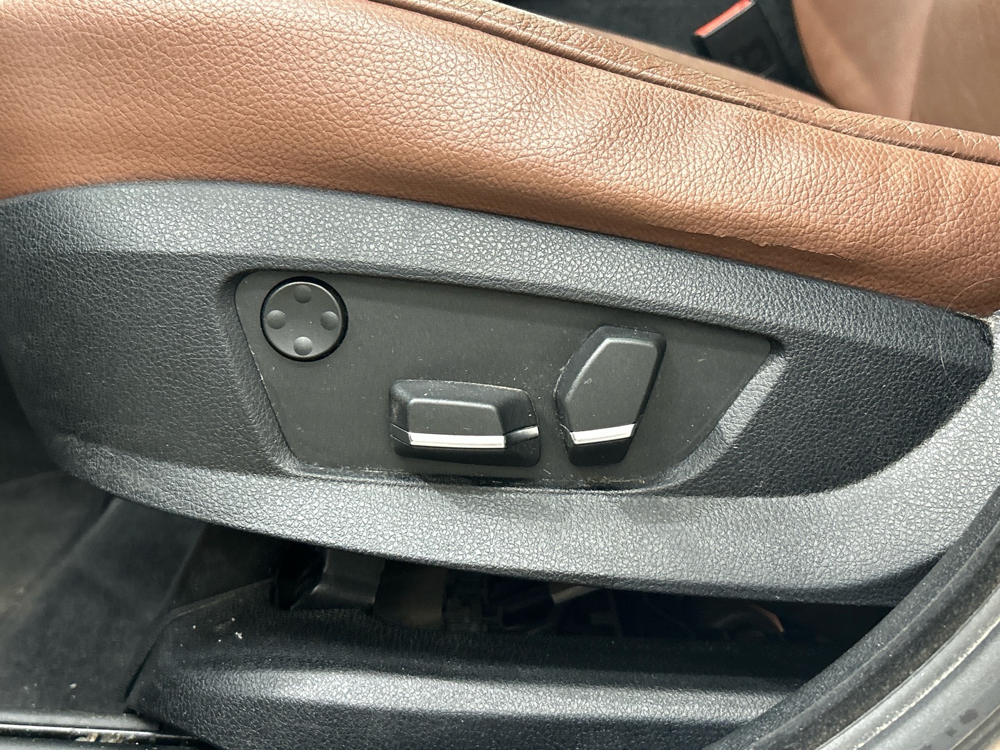 BMW 530 GRAN TURISMO 2011