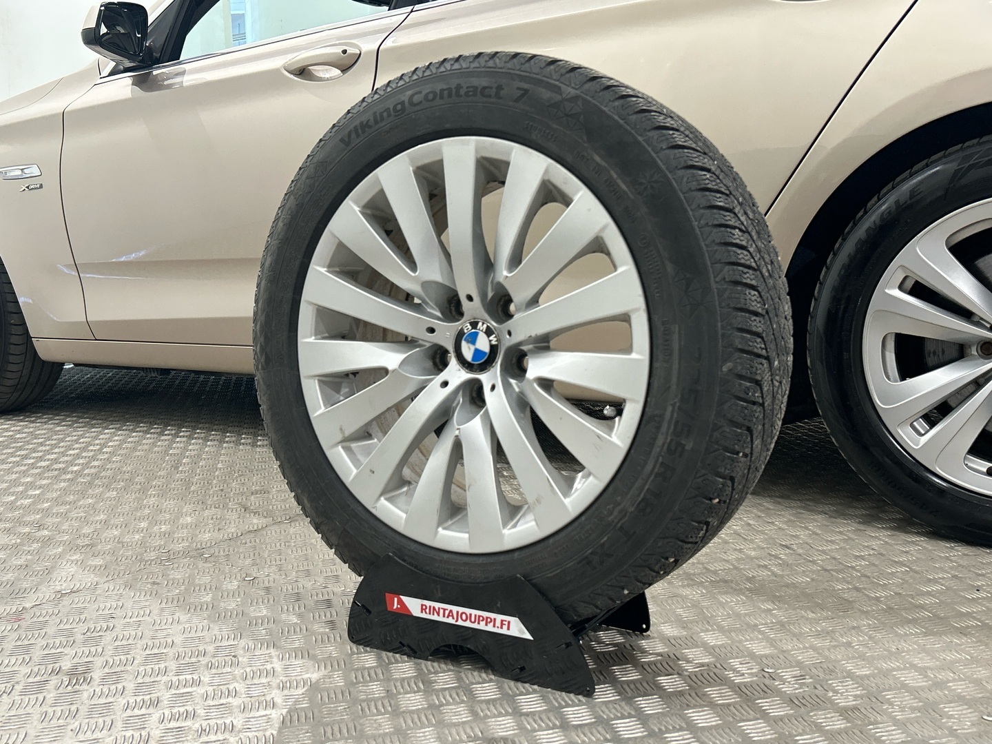 BMW 530 GRAN TURISMO 2011