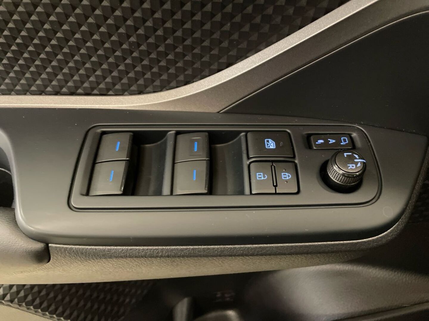 TOYOTA C-HR 2022