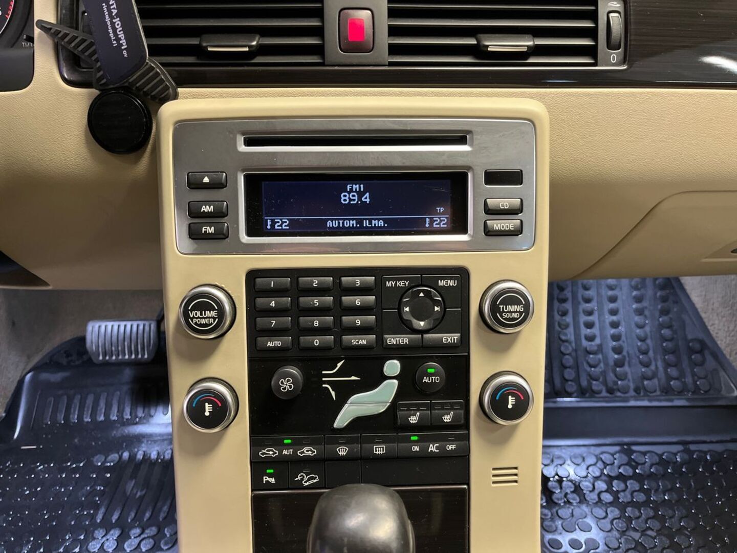 VOLVO XC70 2009