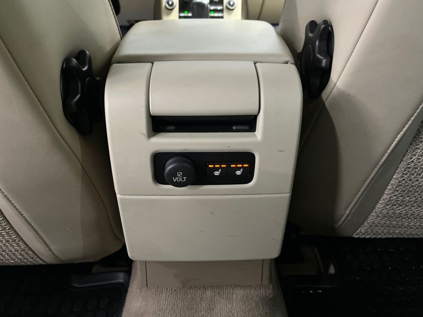 VOLVO XC70 2009