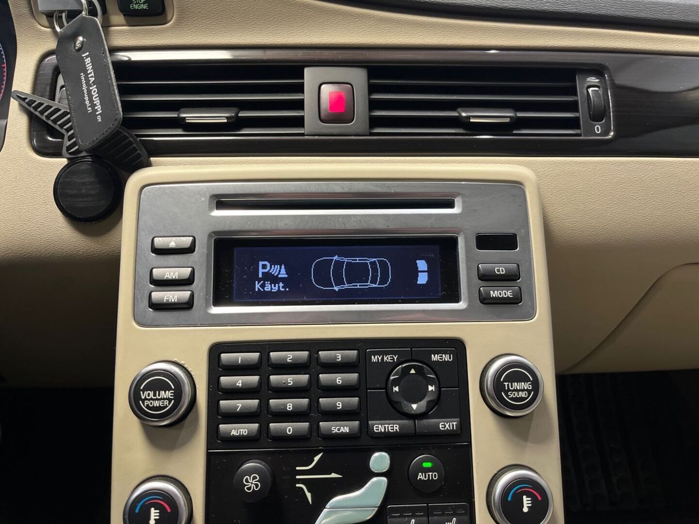 VOLVO XC70 2009
