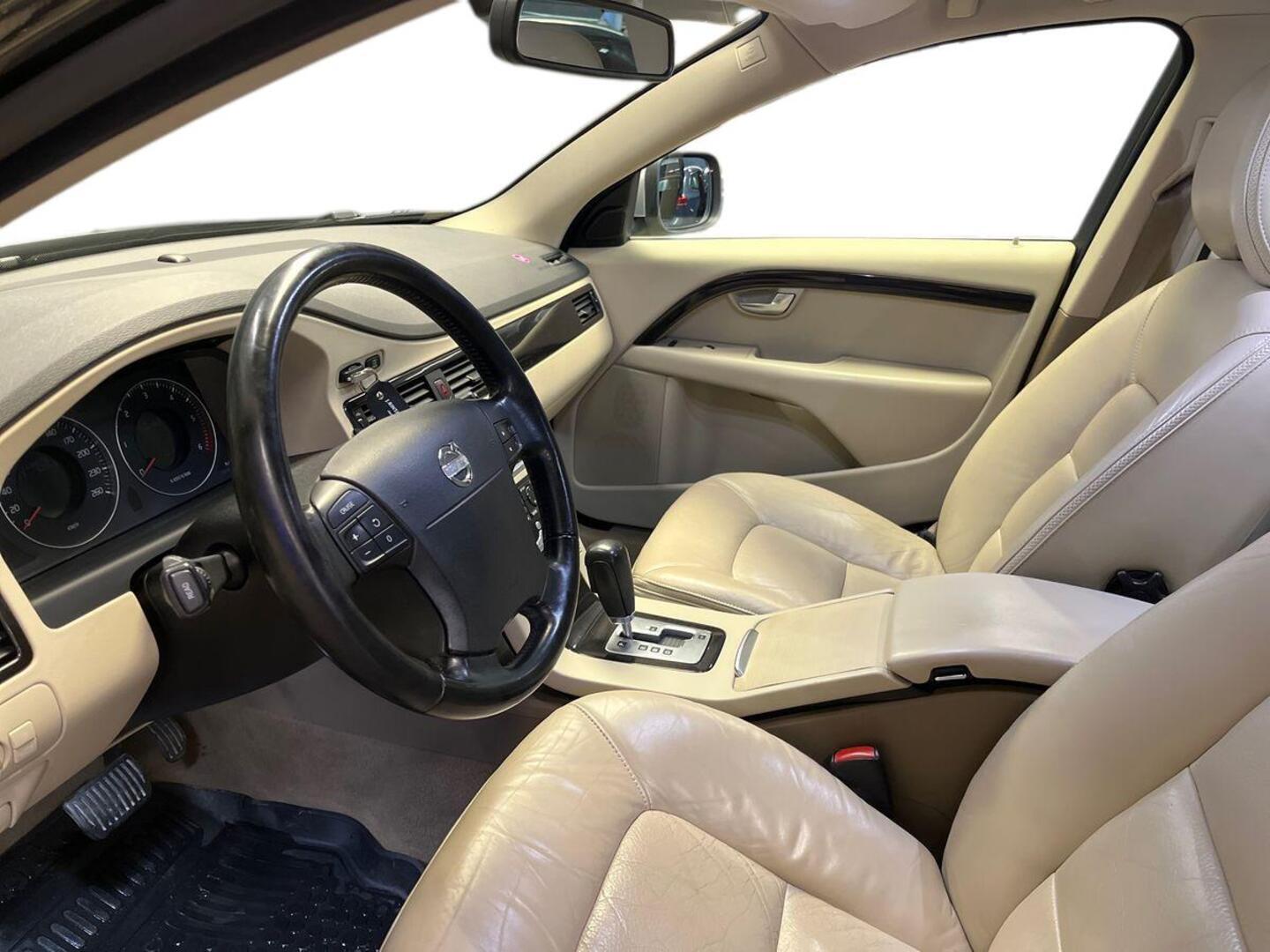 VOLVO XC70 2009