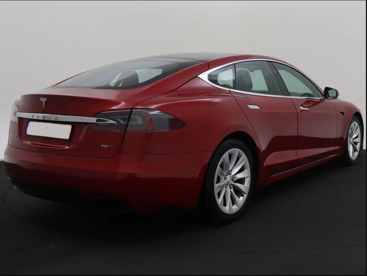 TESLA Model S 2019