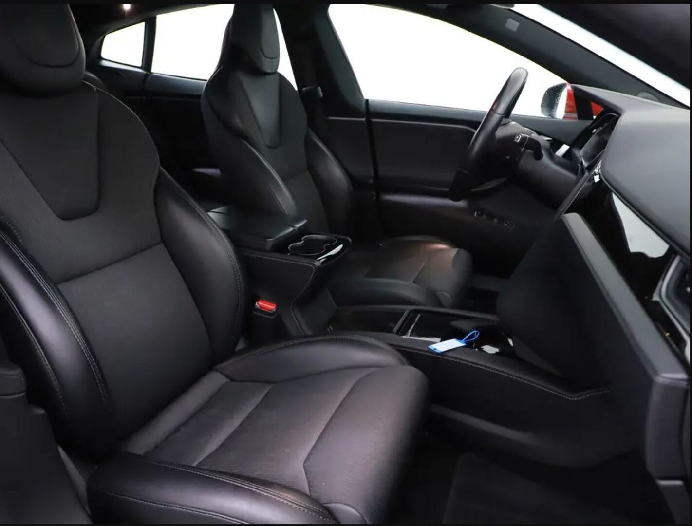 TESLA Model S 2019