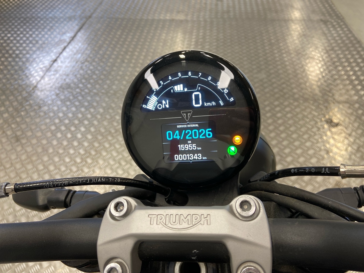 TRIUMPH TRIDENT 2021