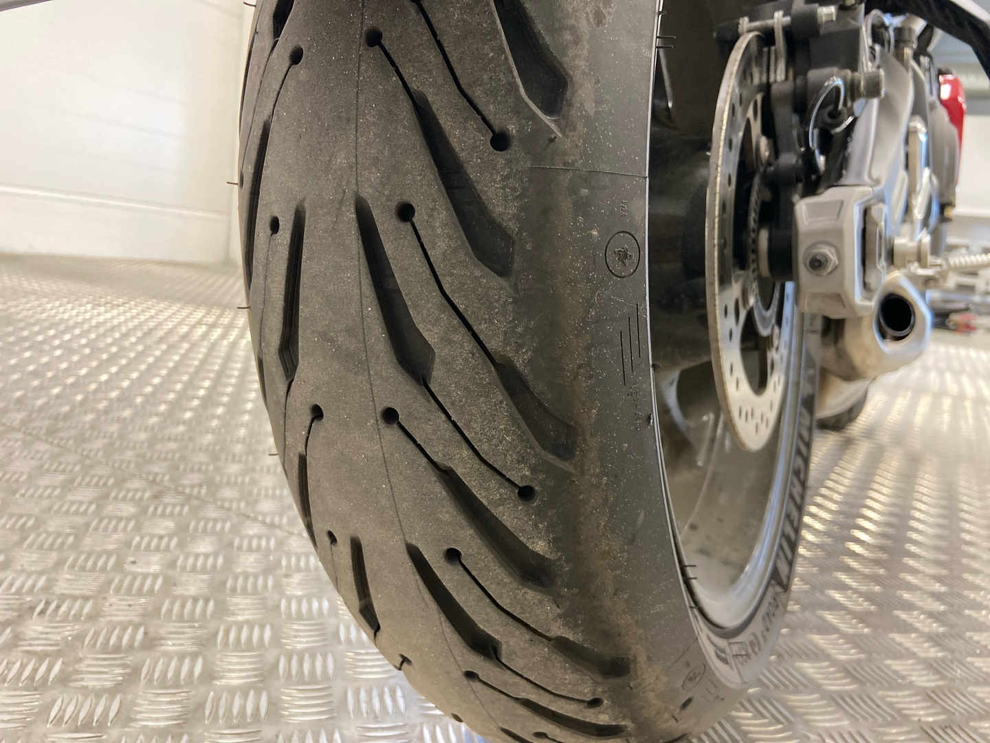 TRIUMPH TRIDENT 2021