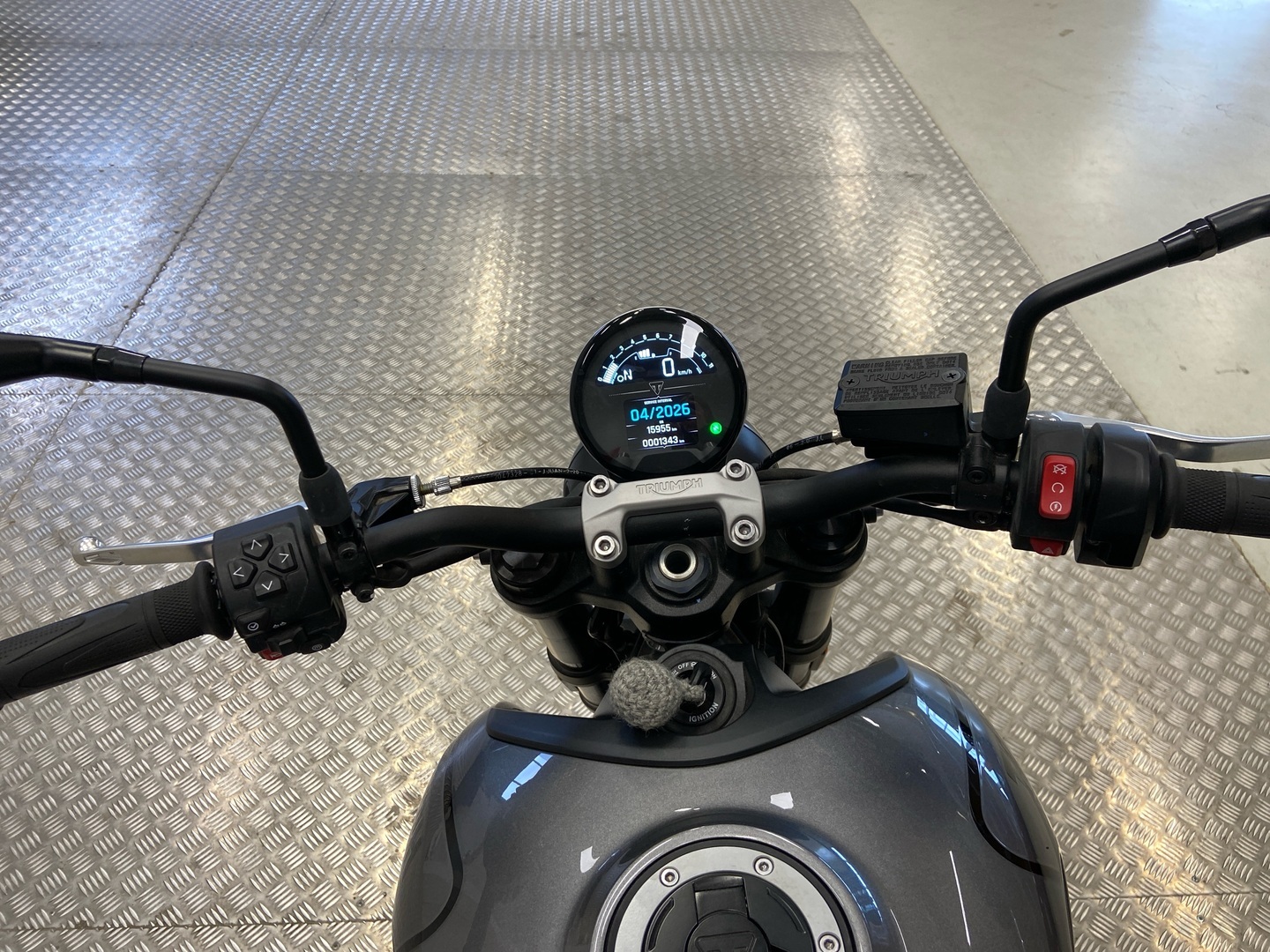 TRIUMPH TRIDENT 2021