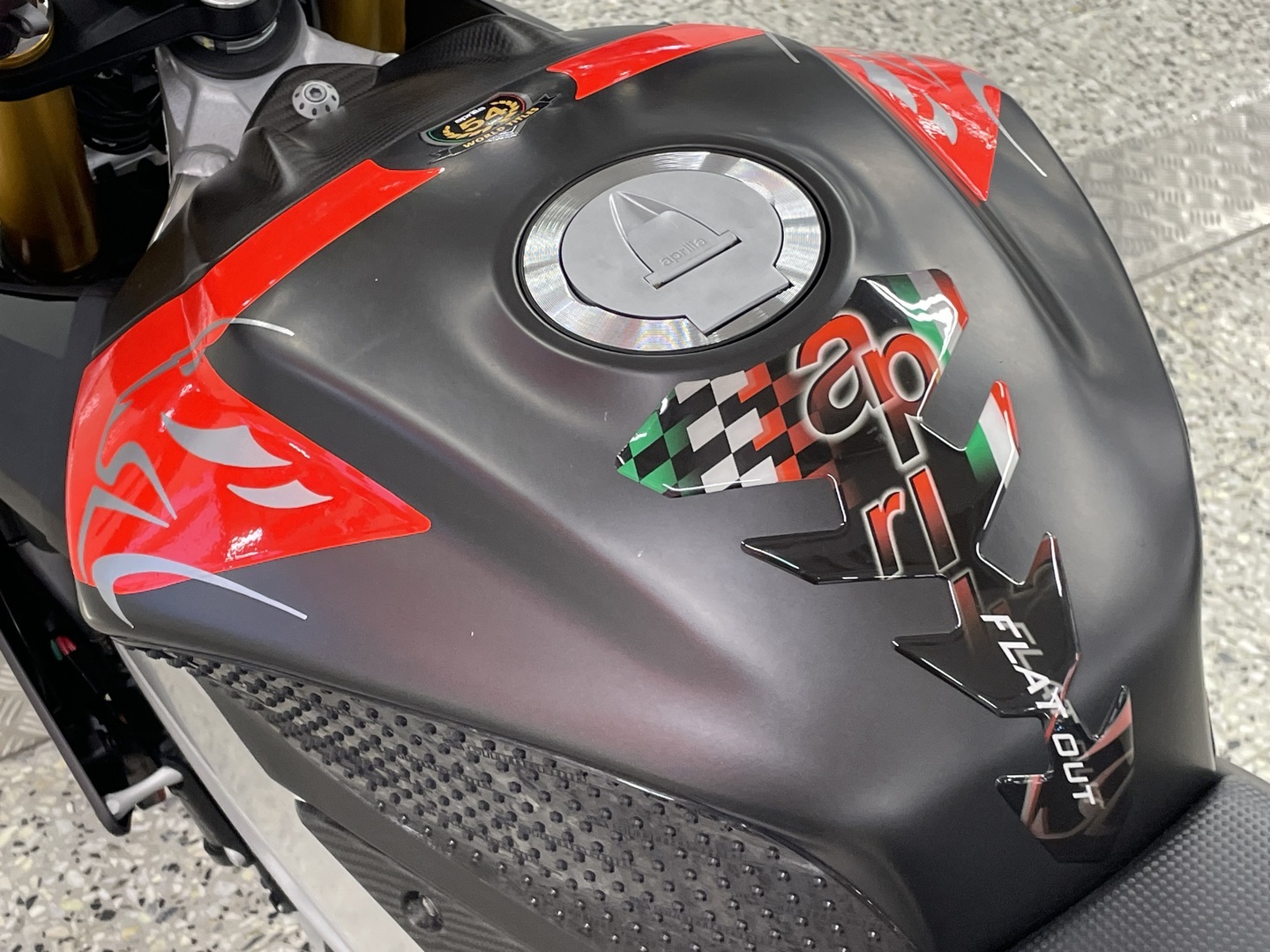 APRILIA TUONO 2022