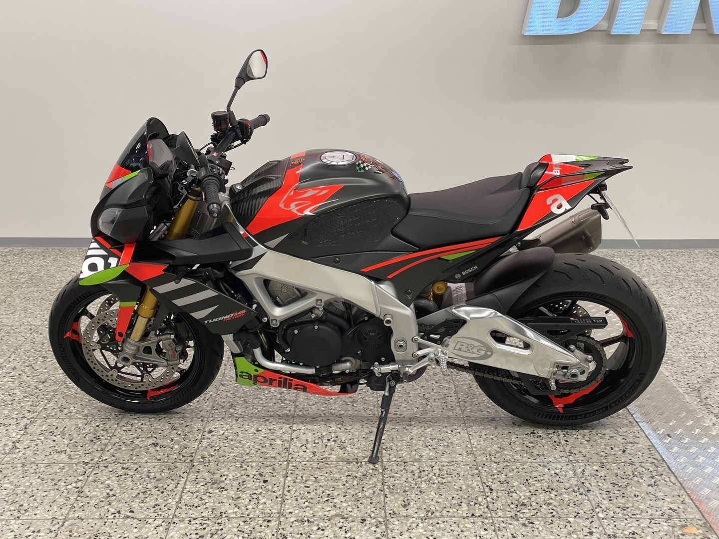 APRILIA TUONO 2022