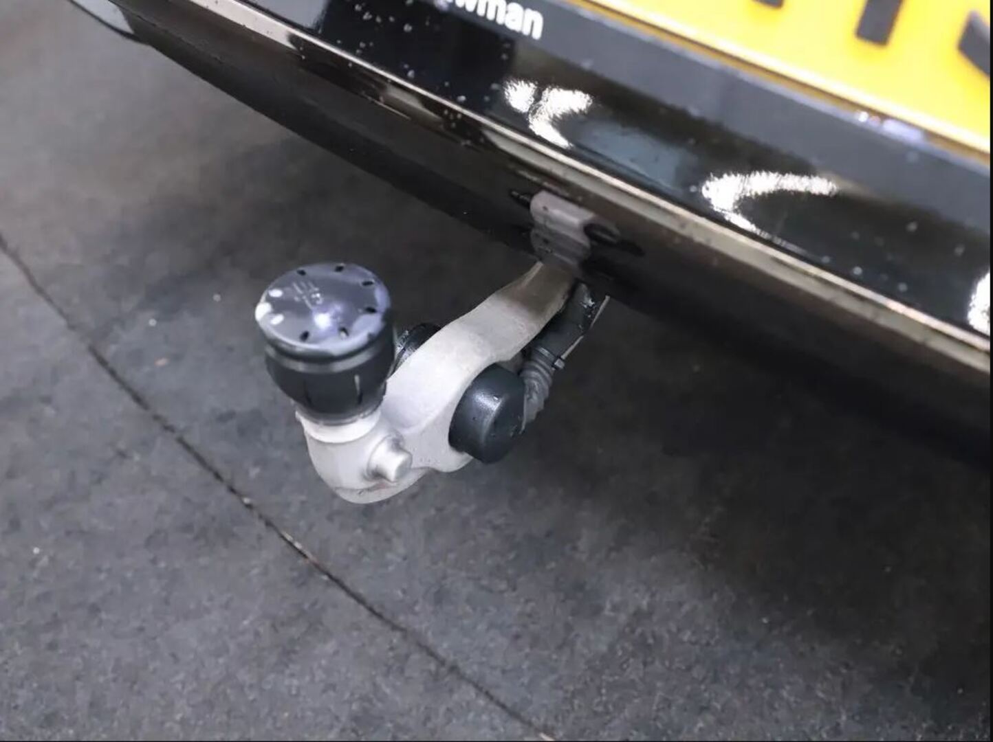 MERCEDES-BENZ EQS 2024