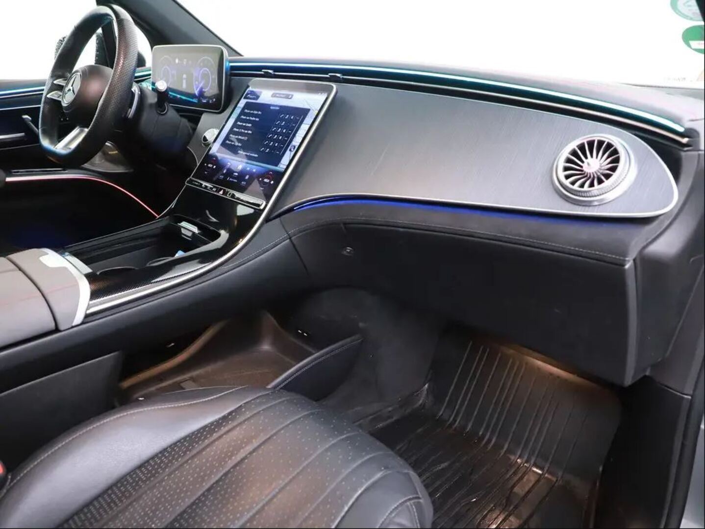 MERCEDES-BENZ EQS 2024