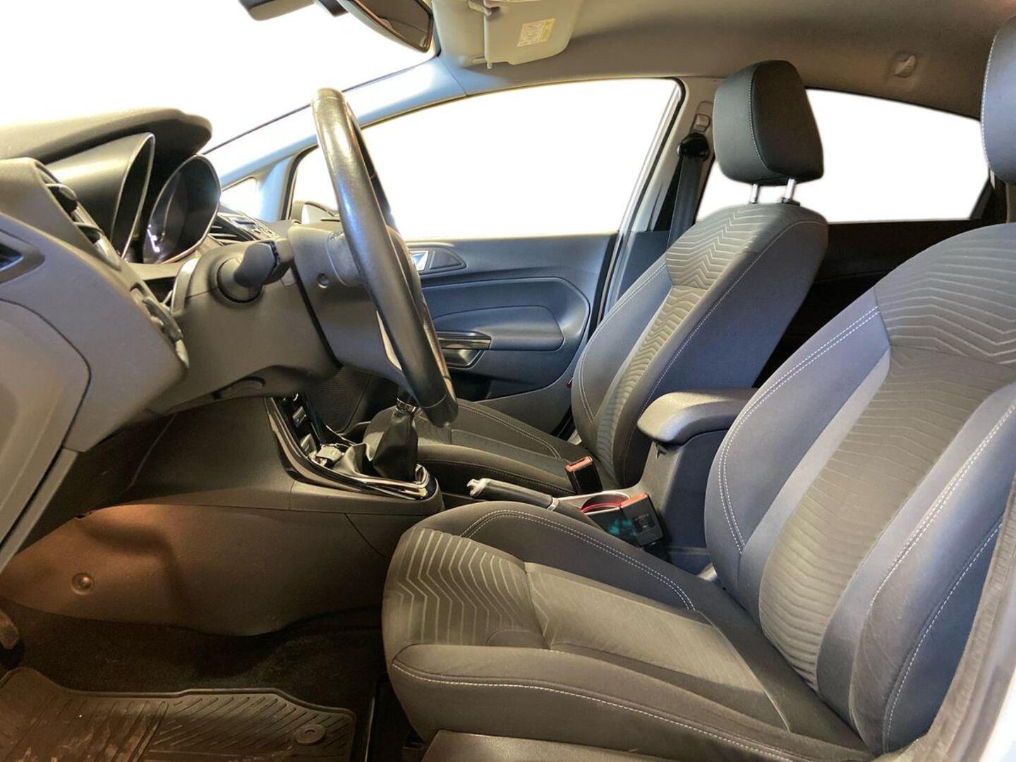 FORD Fiesta 9
