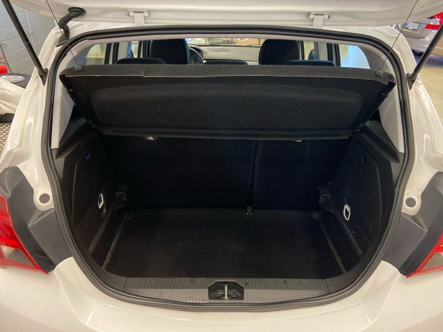 OPEL Corsa 11