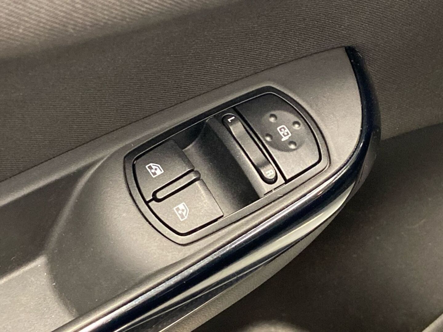OPEL Corsa 18