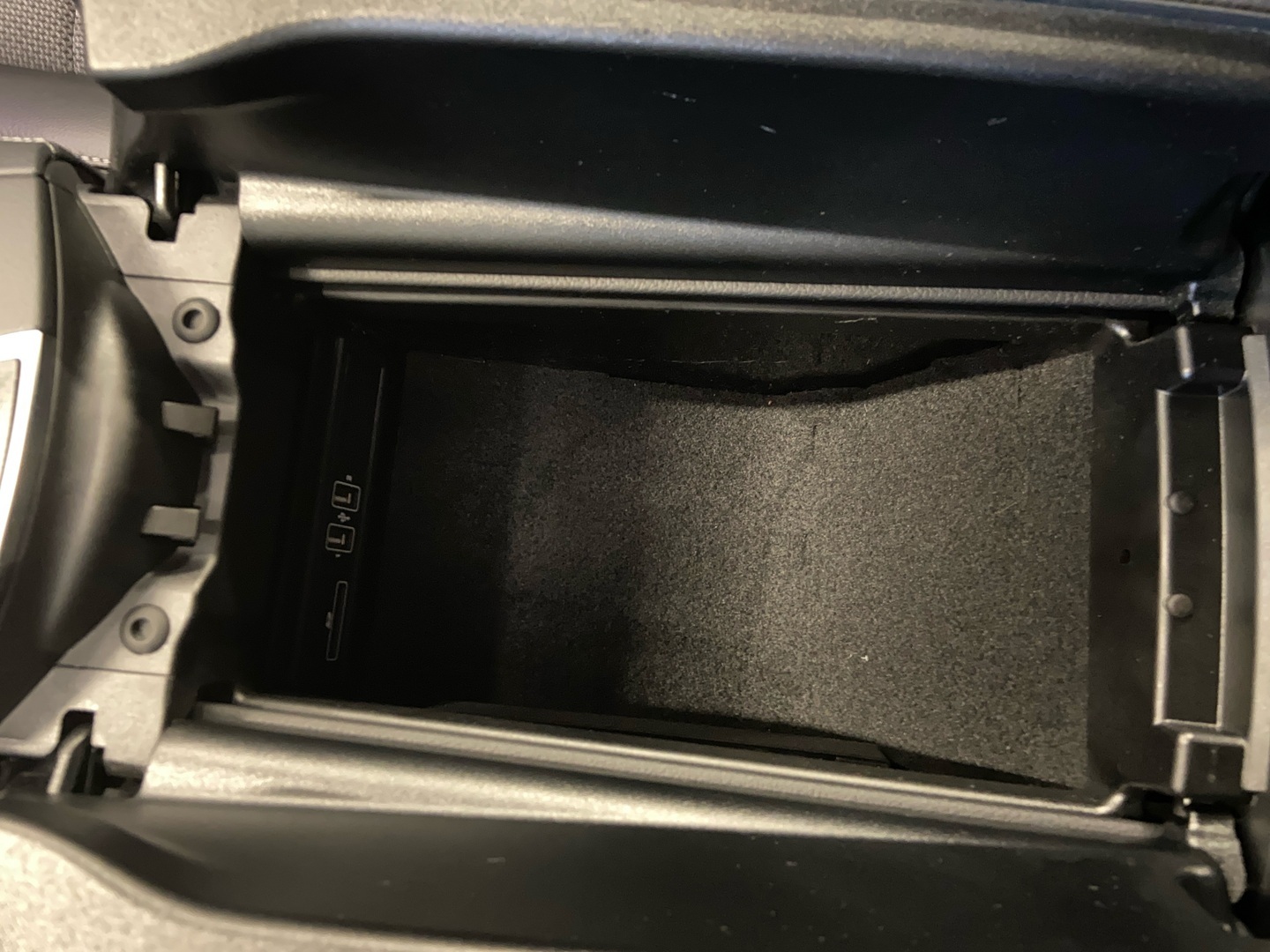 MERCEDES-BENZ E 2017