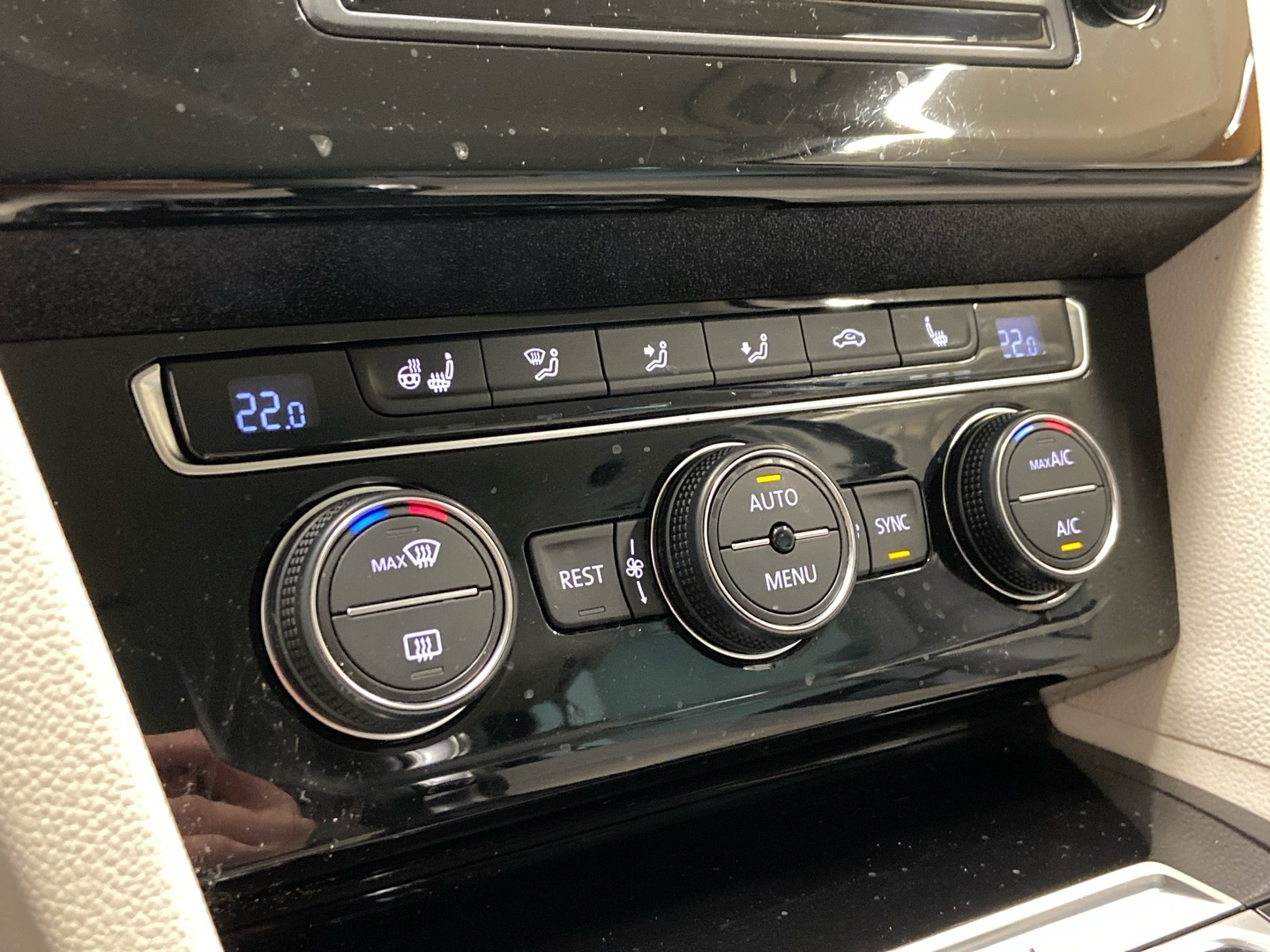 VOLKSWAGEN Passat 2015