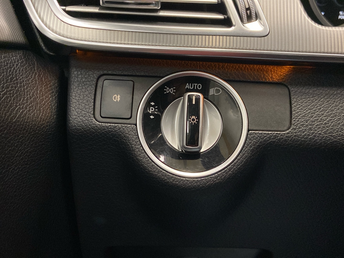 MERCEDES-BENZ E 2013