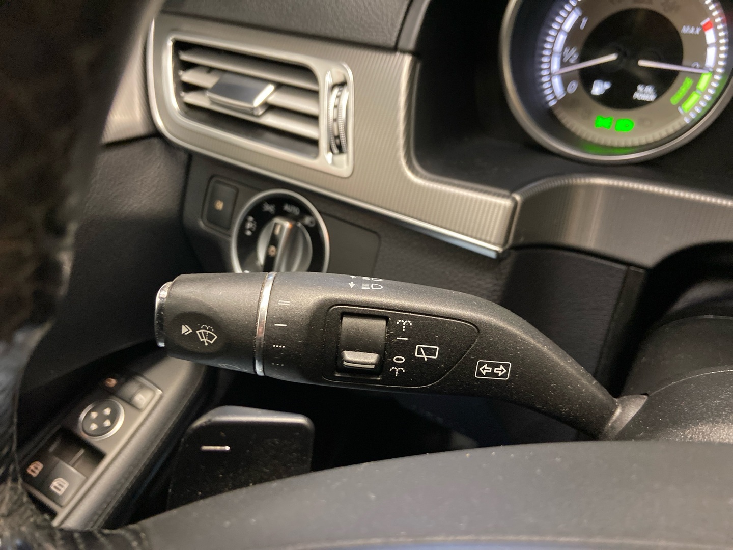 MERCEDES-BENZ E 2013