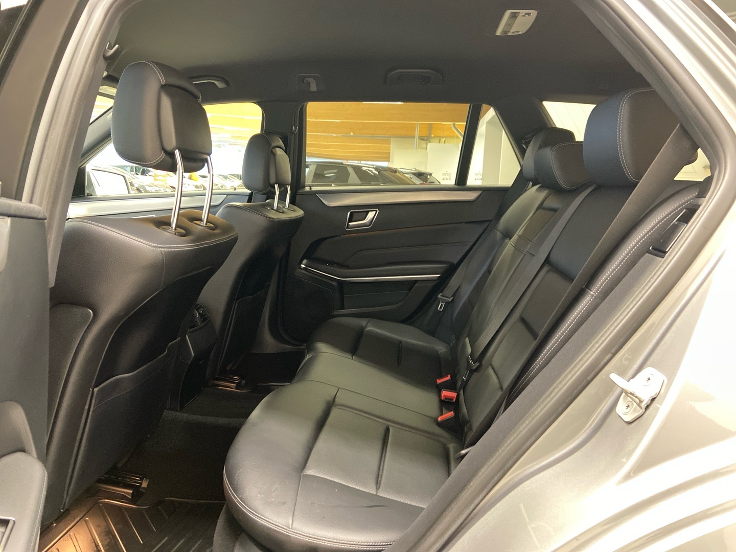 MERCEDES-BENZ E 2013