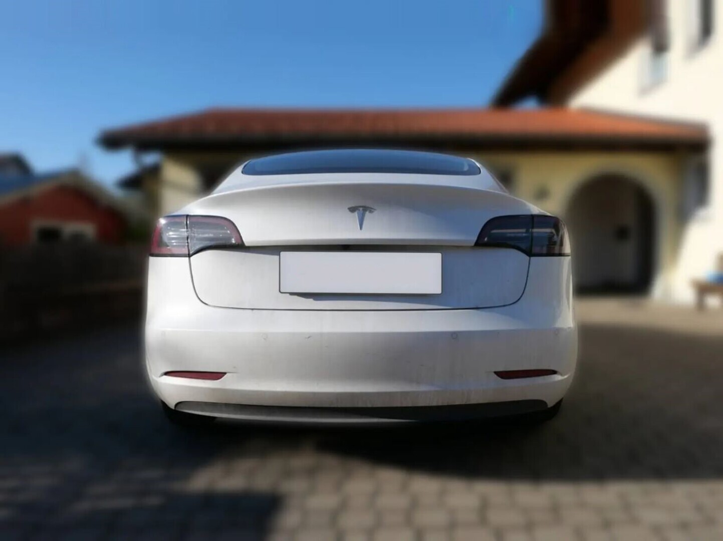TESLA Model 3 2022