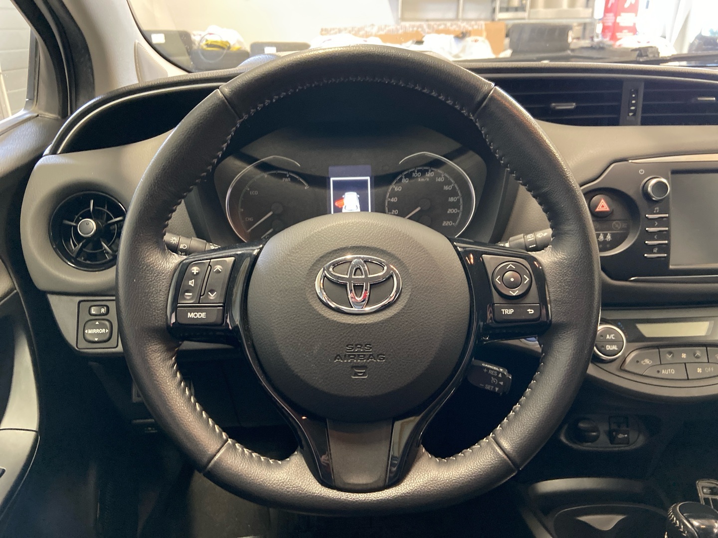 TOYOTA Yaris 2019