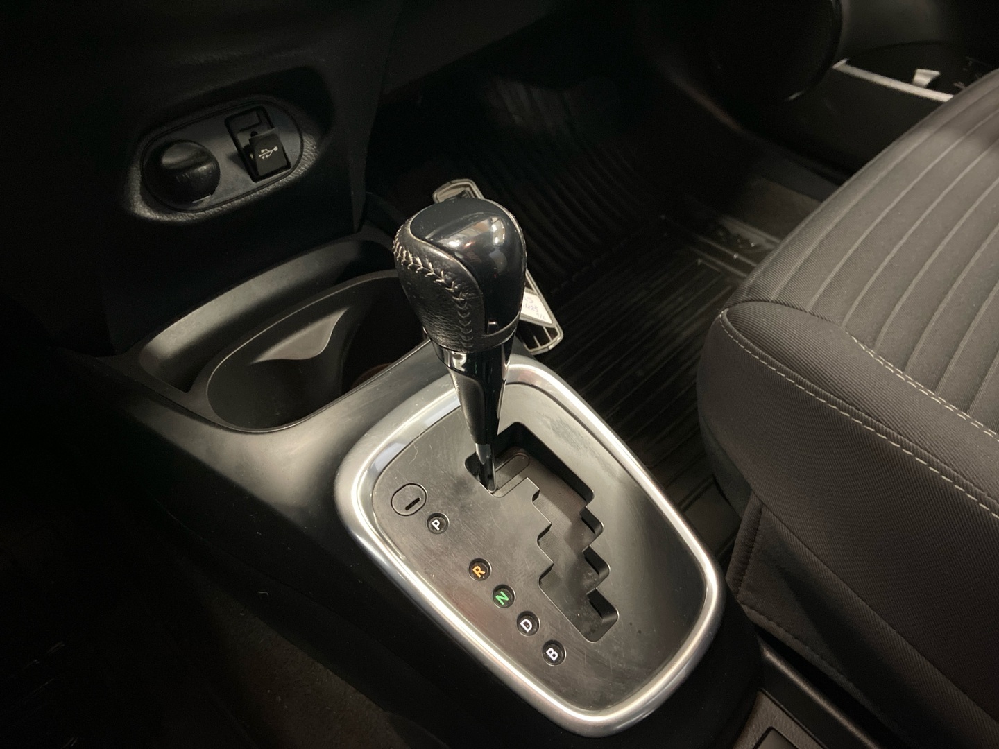 TOYOTA Yaris 2019