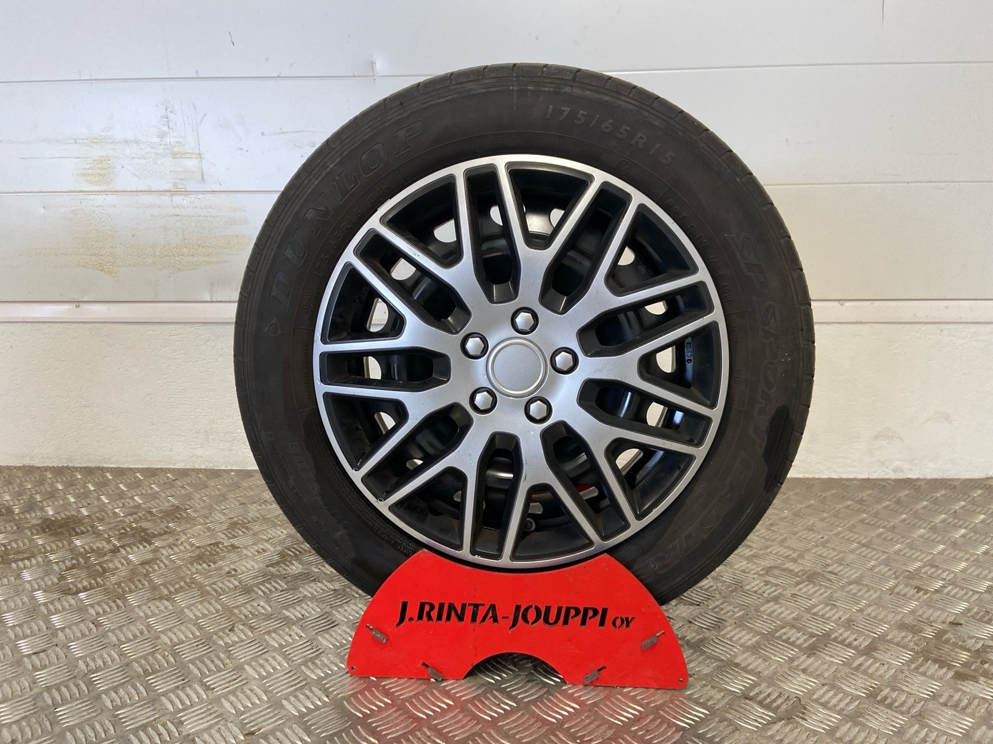 TOYOTA Yaris 2019