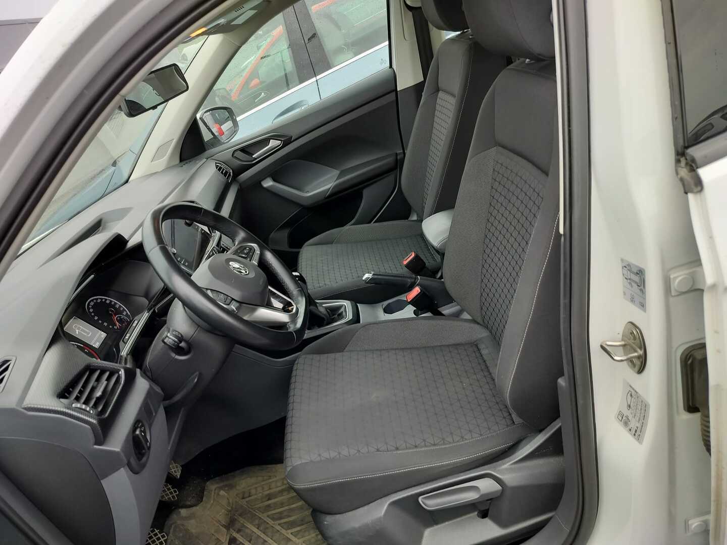 VOLKSWAGEN T-Cross 2019