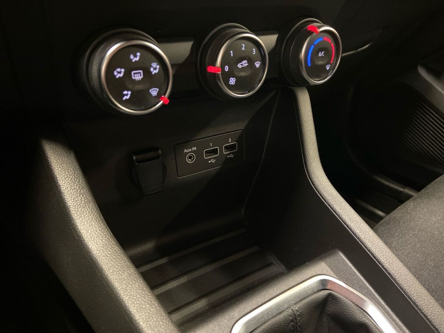 RENAULT Clio 29