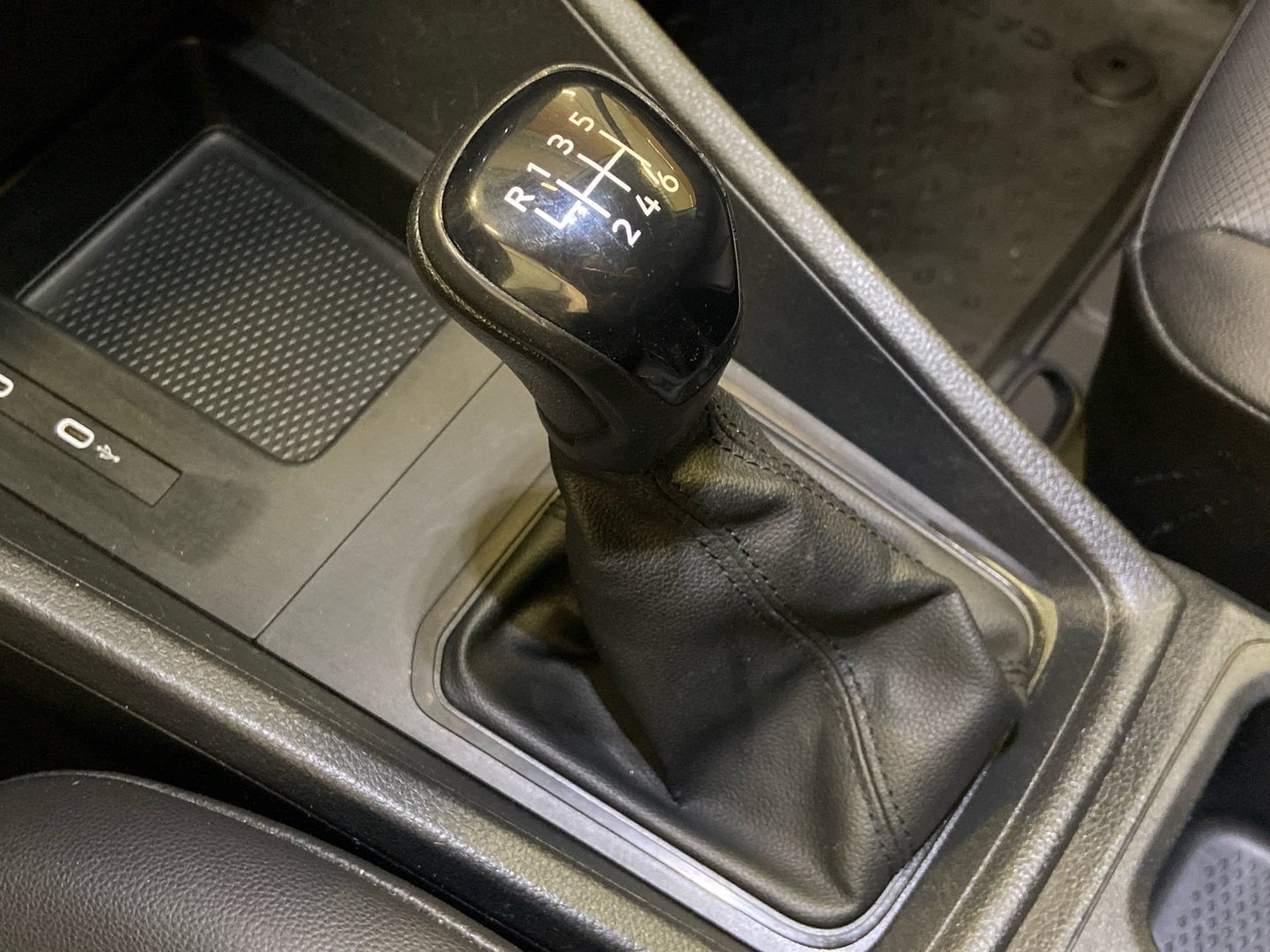 VOLKSWAGEN Caddy 2021