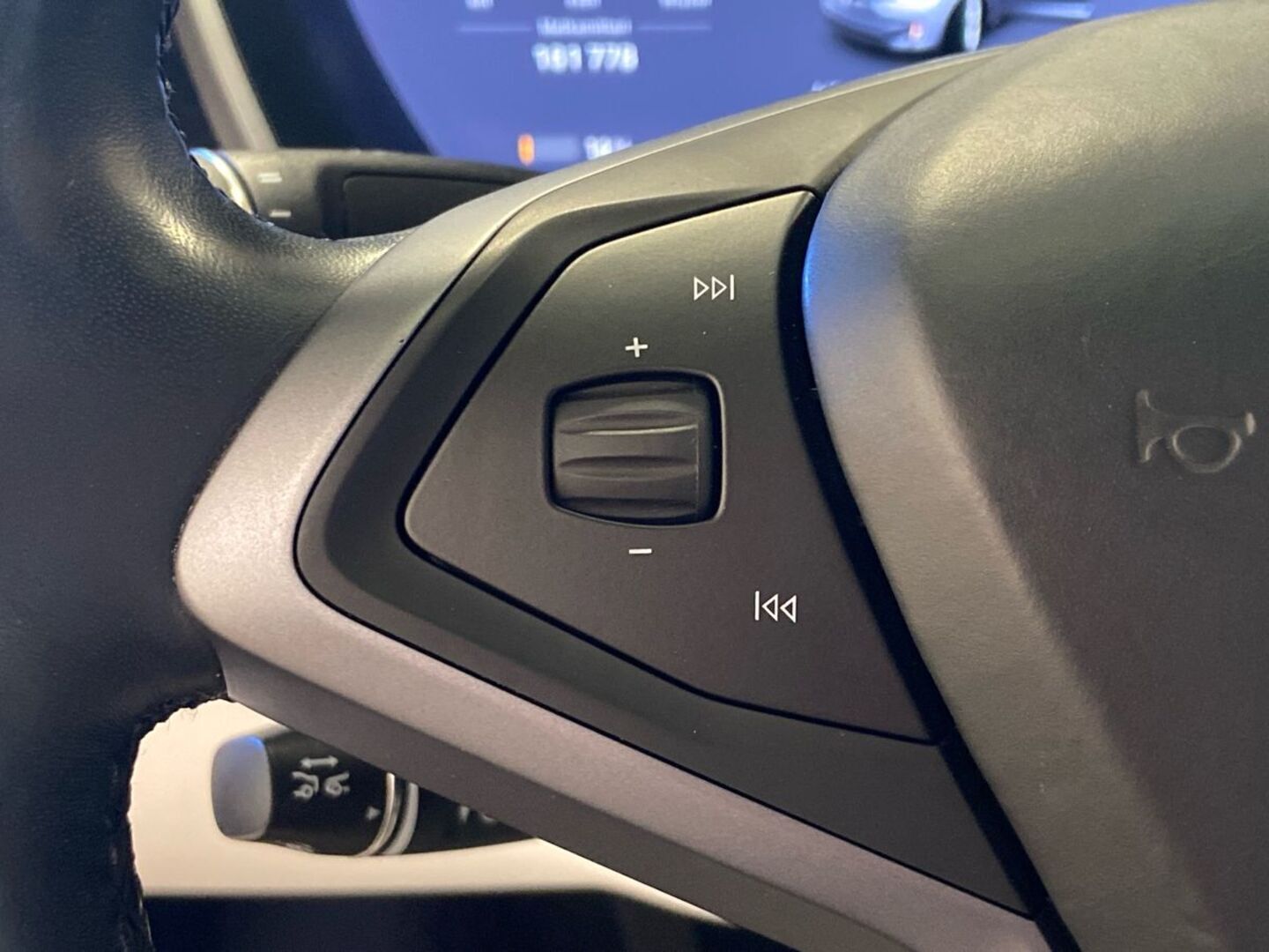 TESLA Model X 2018