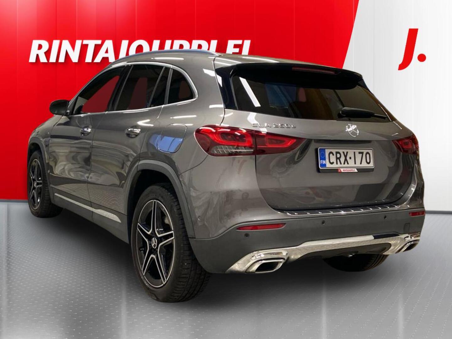 MERCEDES-BENZ GLA 2020