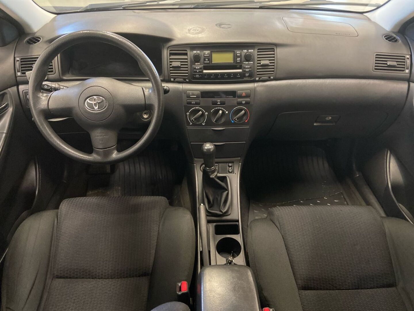 TOYOTA Corolla 2005