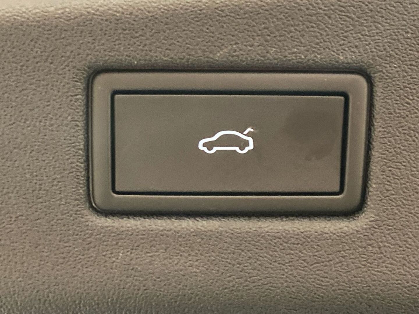 VOLKSWAGEN ID.7 15