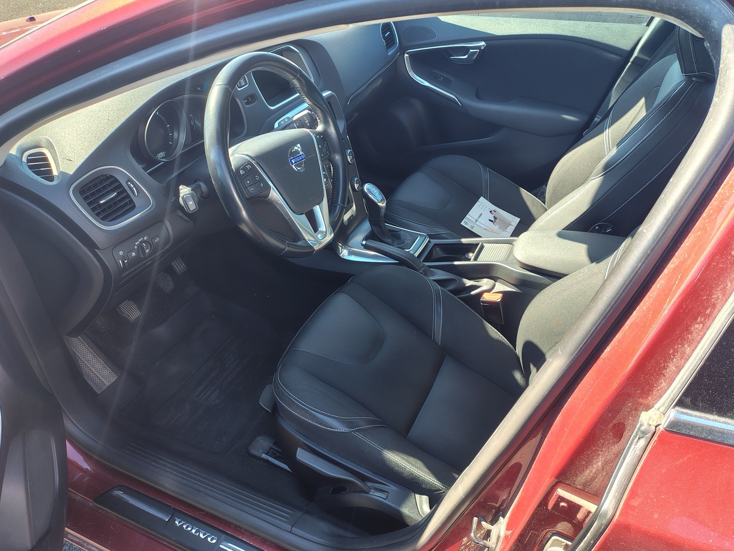 VOLVO V40 2013