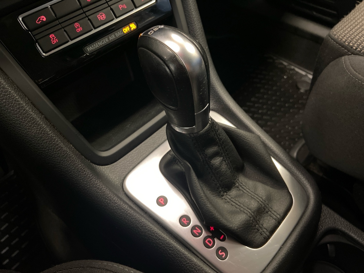 VOLKSWAGEN Sharan 2014