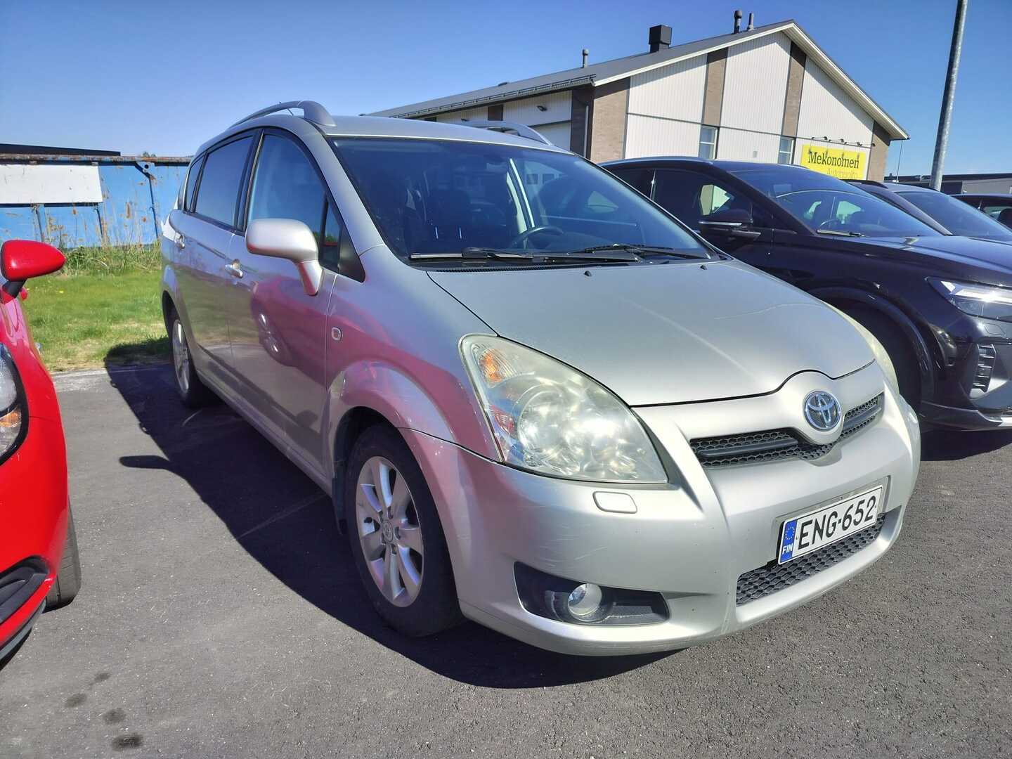 TOYOTA Corolla Verso 2008