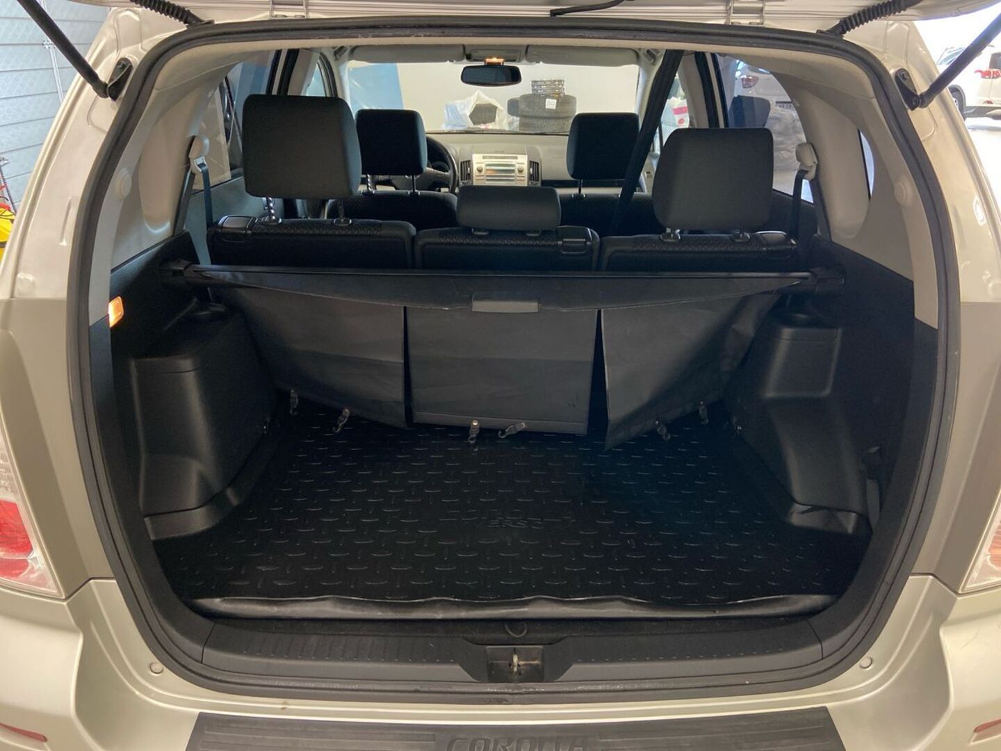 TOYOTA Corolla Verso 2008