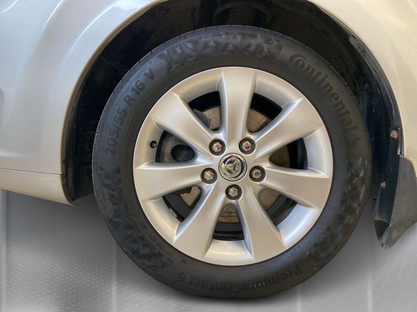 TOYOTA Corolla Verso 2008