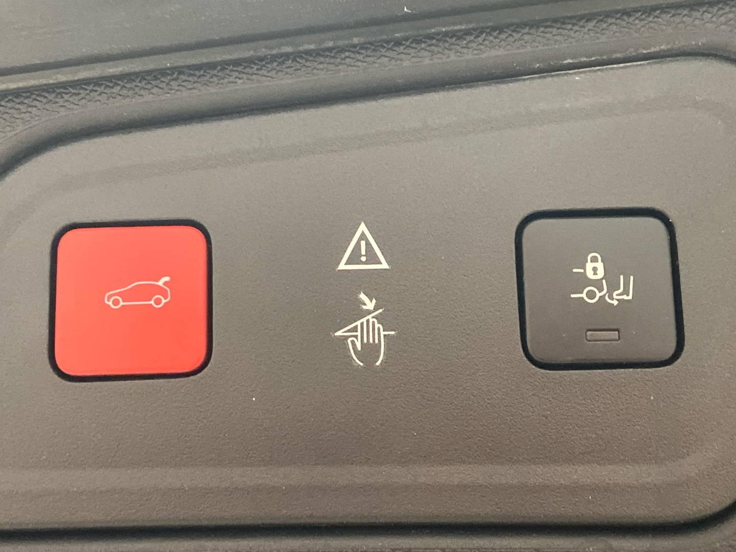 PEUGEOT 3008 2016