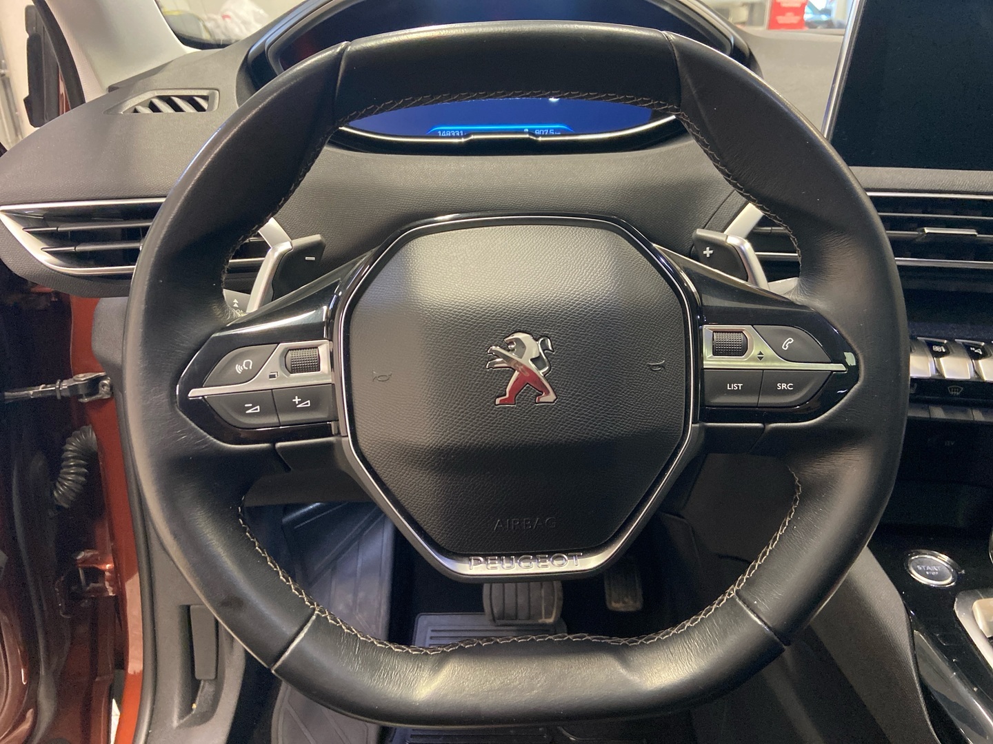 PEUGEOT 3008 2016