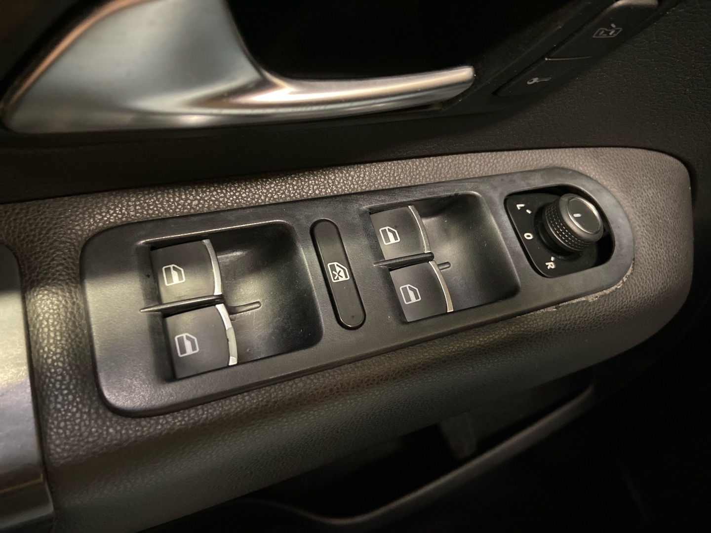 VOLKSWAGEN Amarok 2017