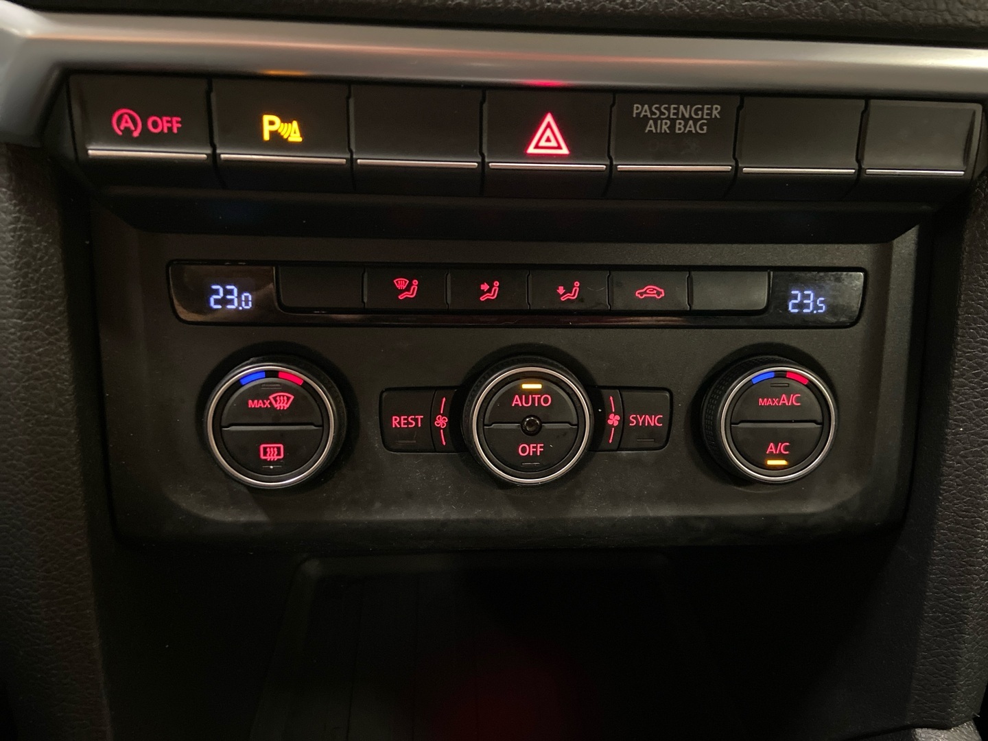 VOLKSWAGEN Amarok 2017