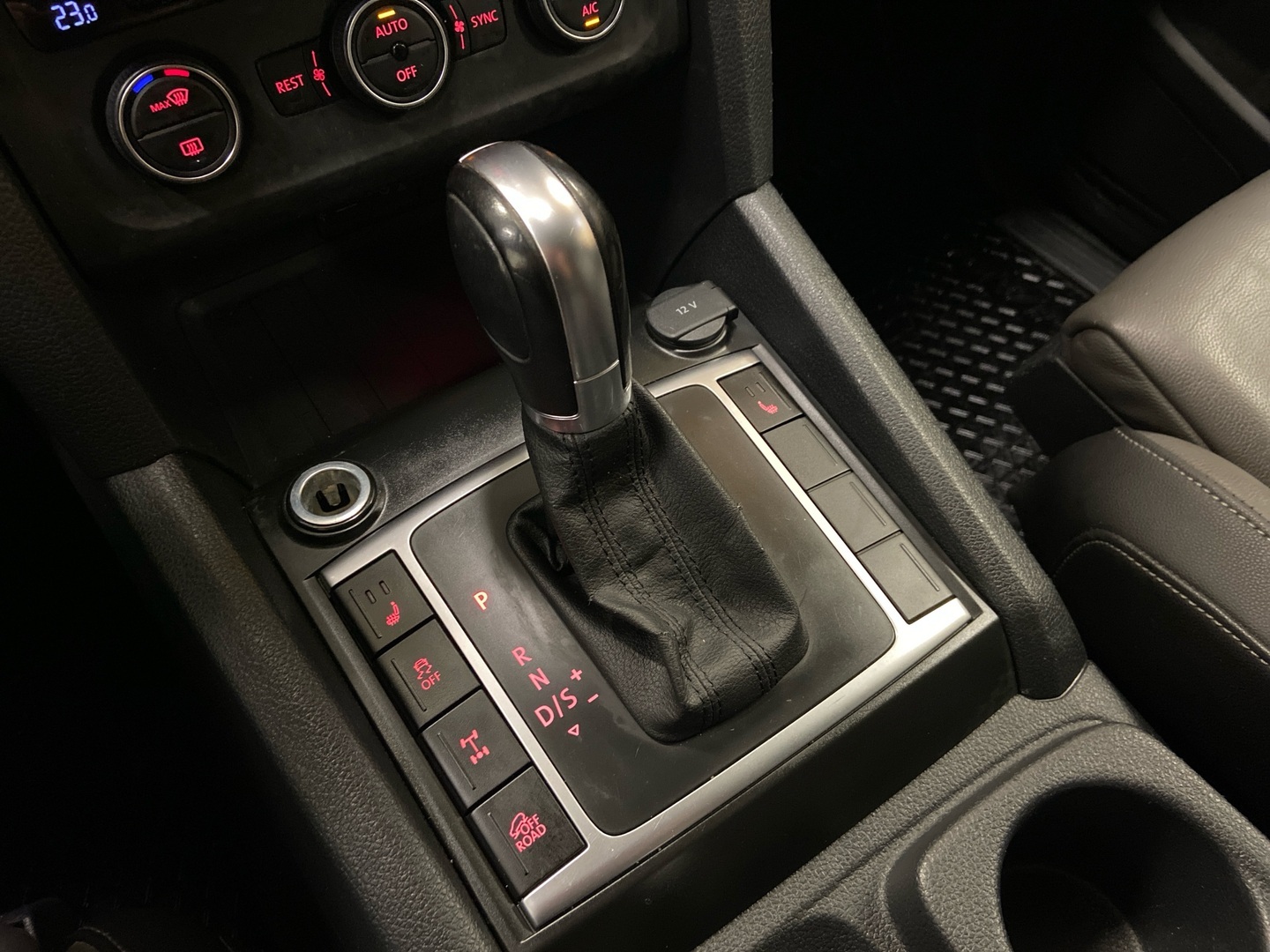 VOLKSWAGEN Amarok 2017